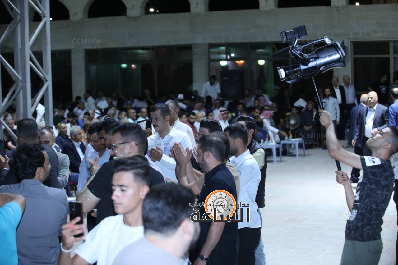 Madar Al-Saa Images 0.8729394300053166