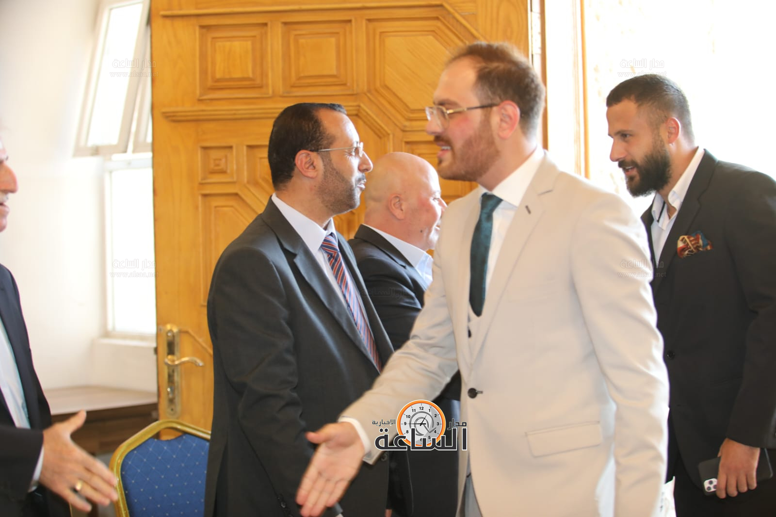 Madar Al-Saa Images 0.15524634490734113