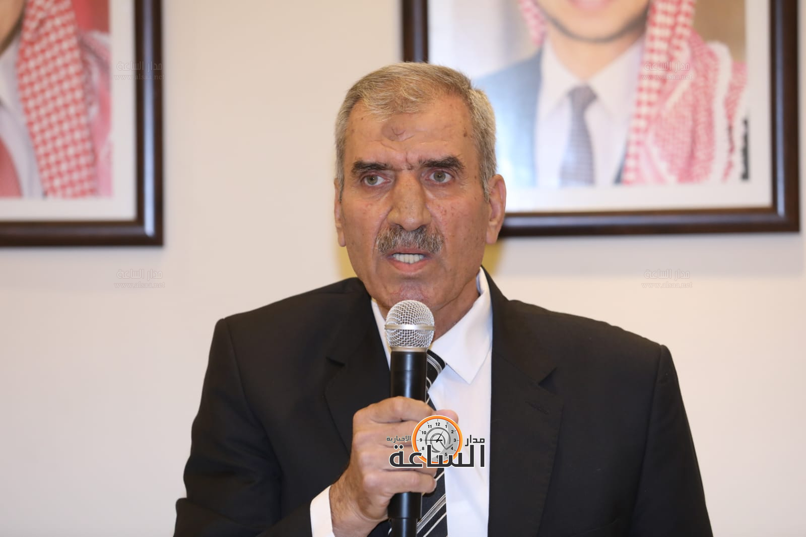 Madar Al-Saa Images 0.3825350327018191