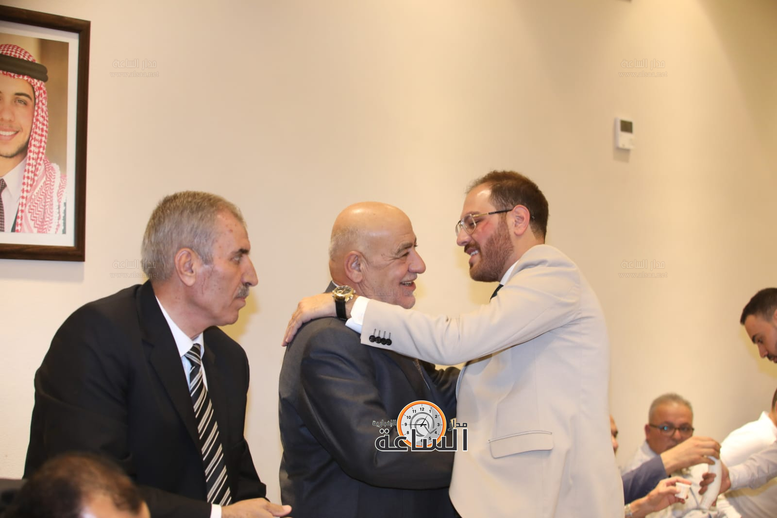 Madar Al-Saa Images 0.11544383633835364