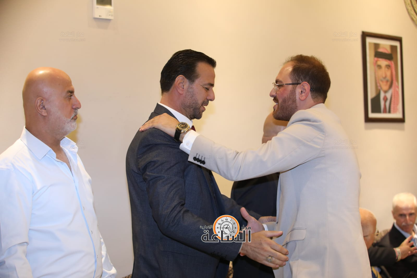 Madar Al-Saa Images 0.2576642567792513