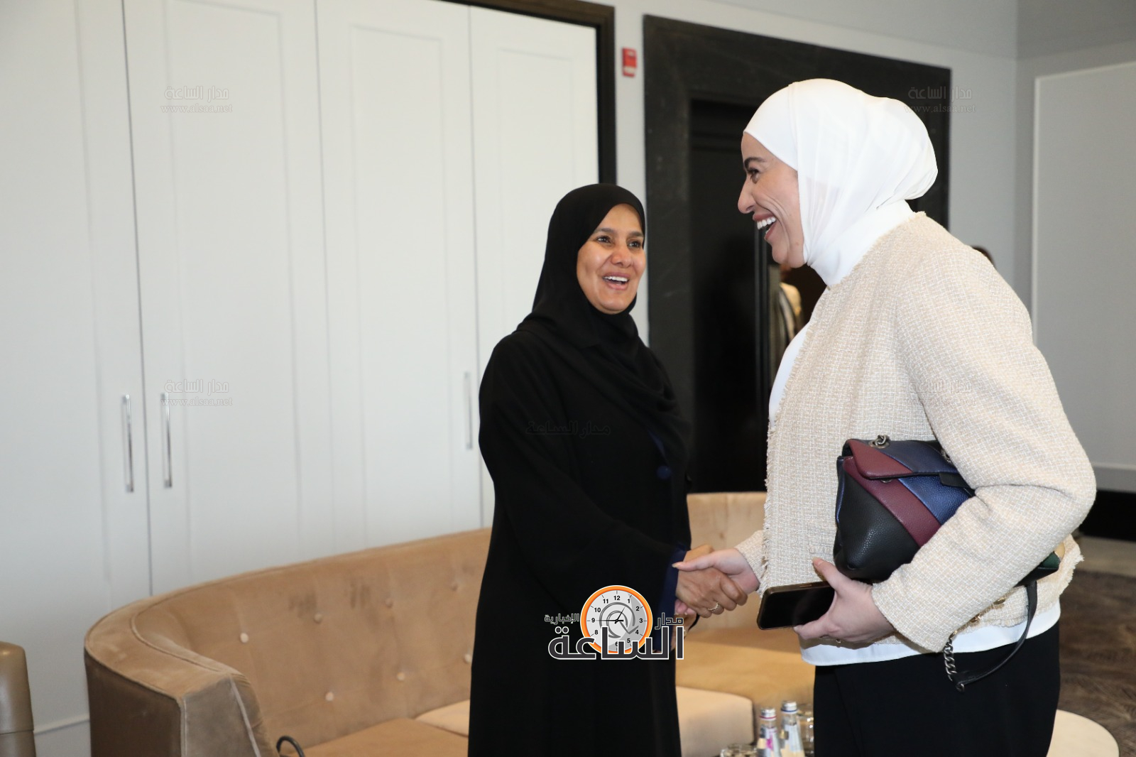 Madar Al-Saa Images 0.6595195059676213