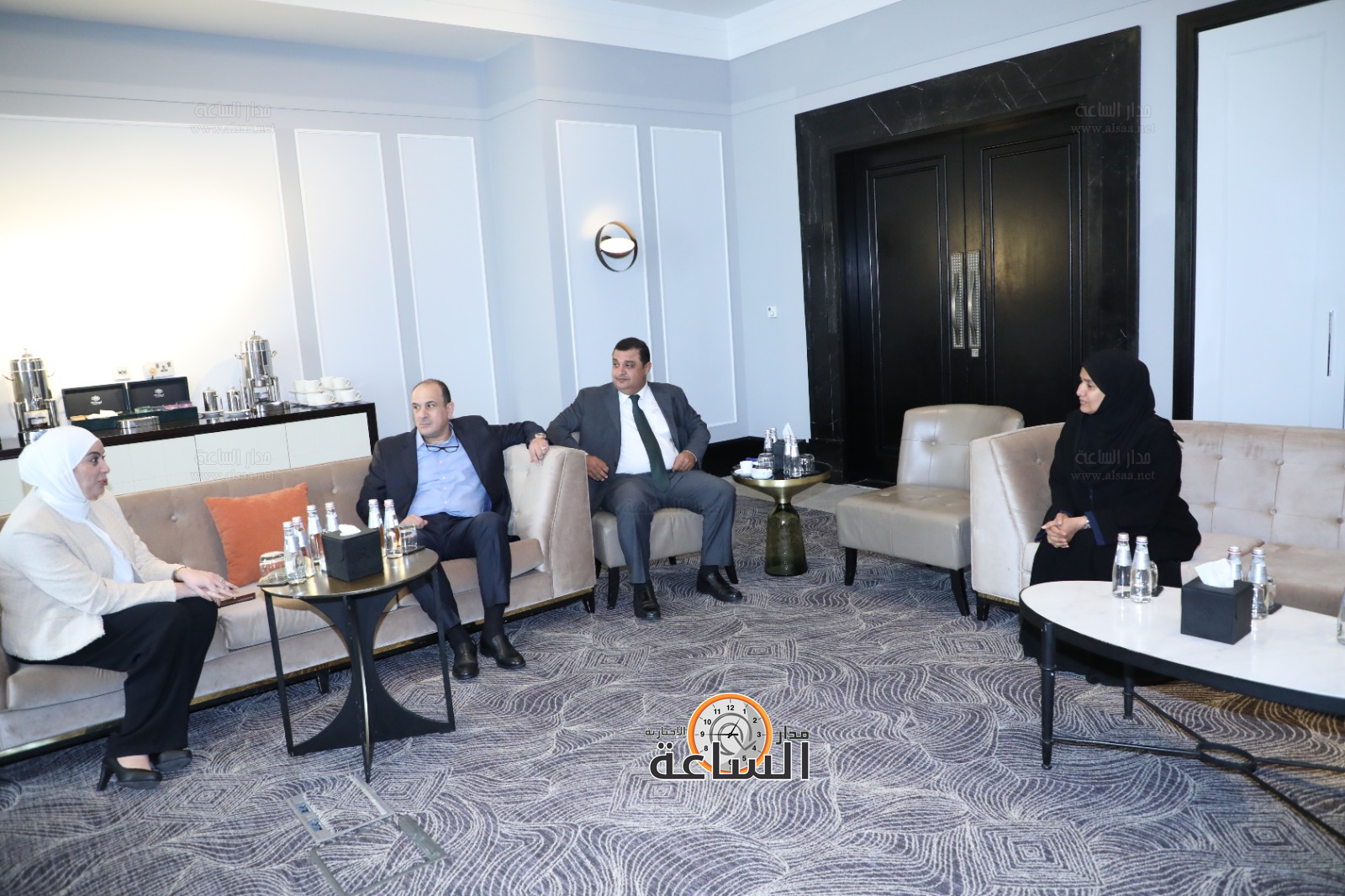 Madar Al-Saa Images 0.38795741895718394