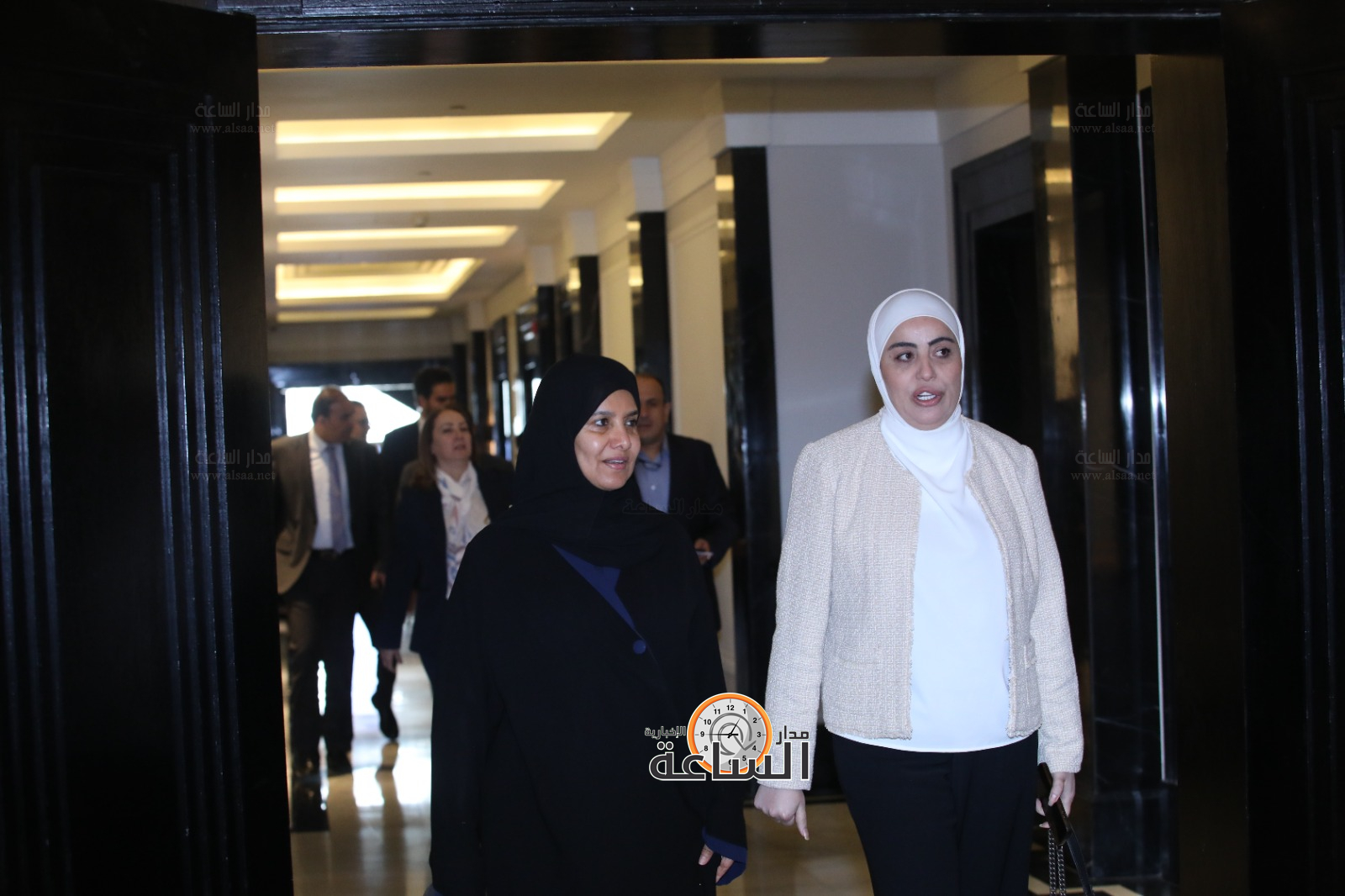 Madar Al-Saa Images 0.21772140624349312