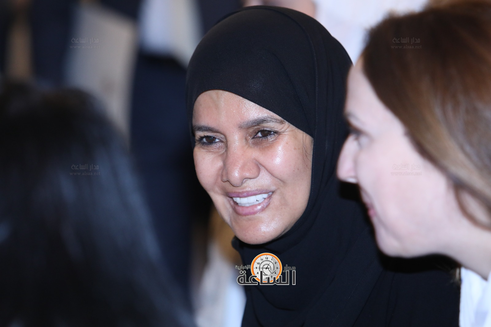 Madar Al-Saa Images 0.4956901437245629