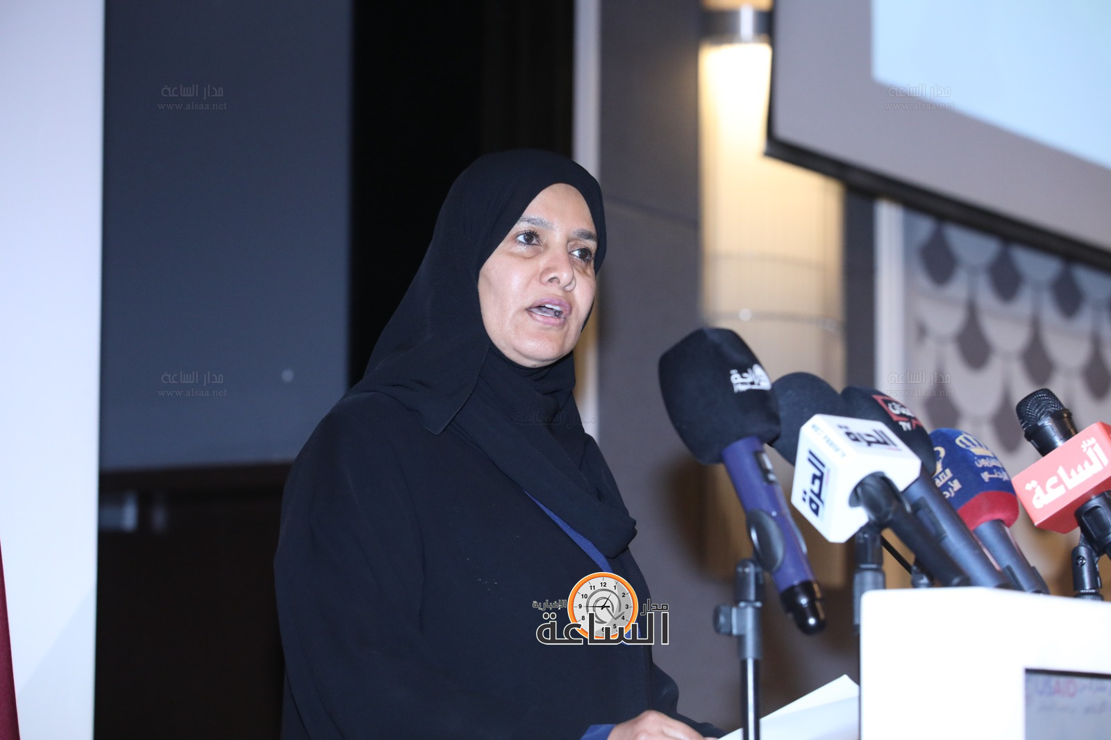 Madar Al-Saa Images 0.8874555615050195