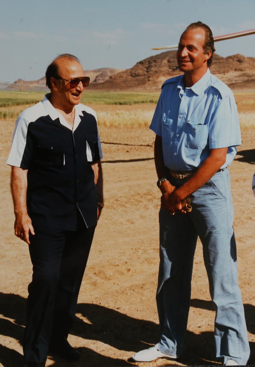 Madar Al-Saa Images 0.933505804005528