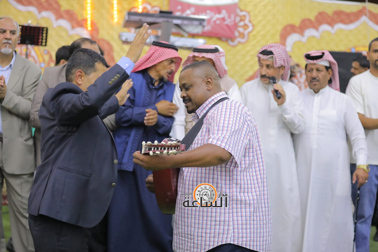 Madar Al-Saa Images 0.3744350775092655