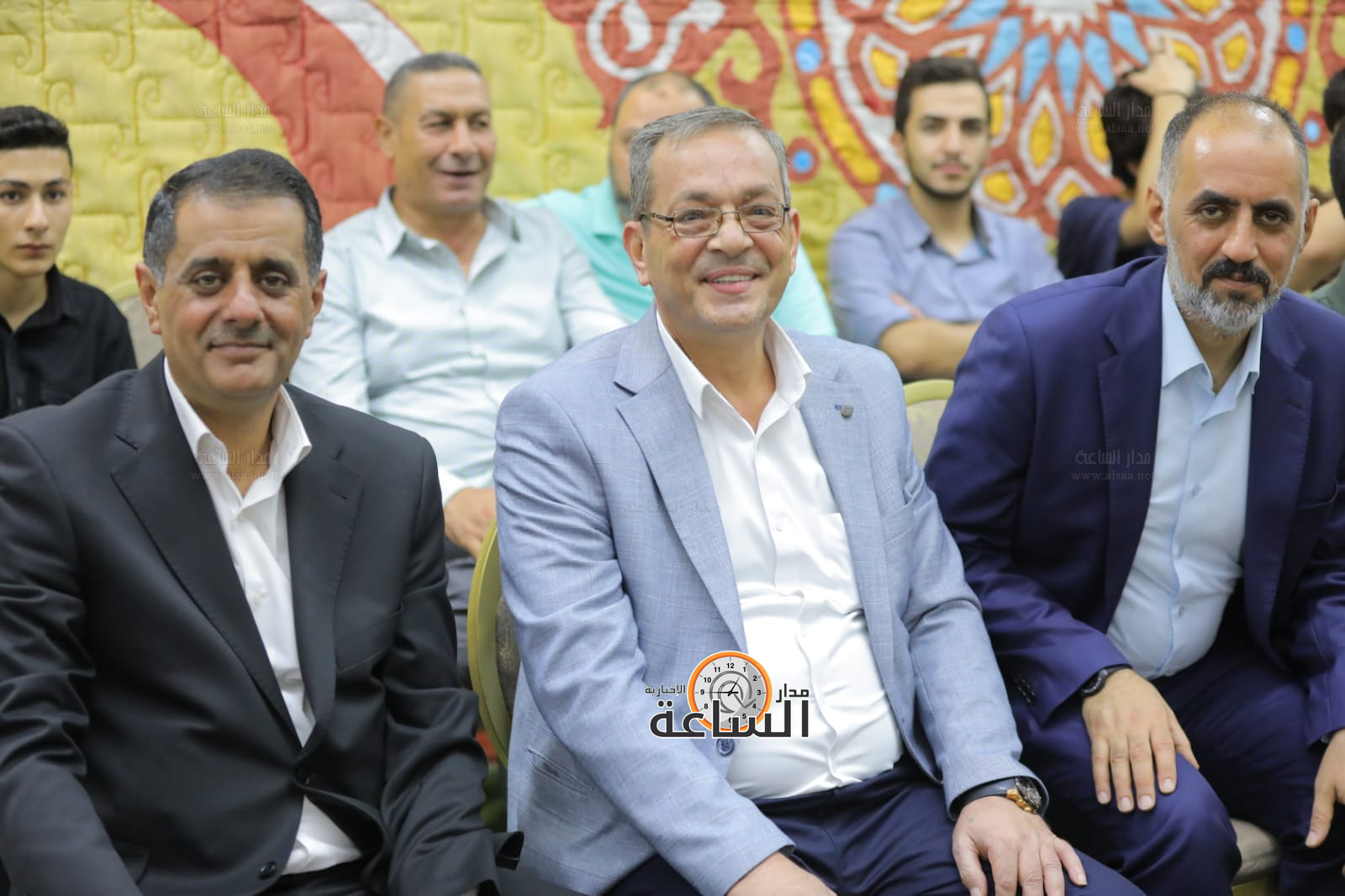 Madar Al-Saa Images 0.0032731880346459352