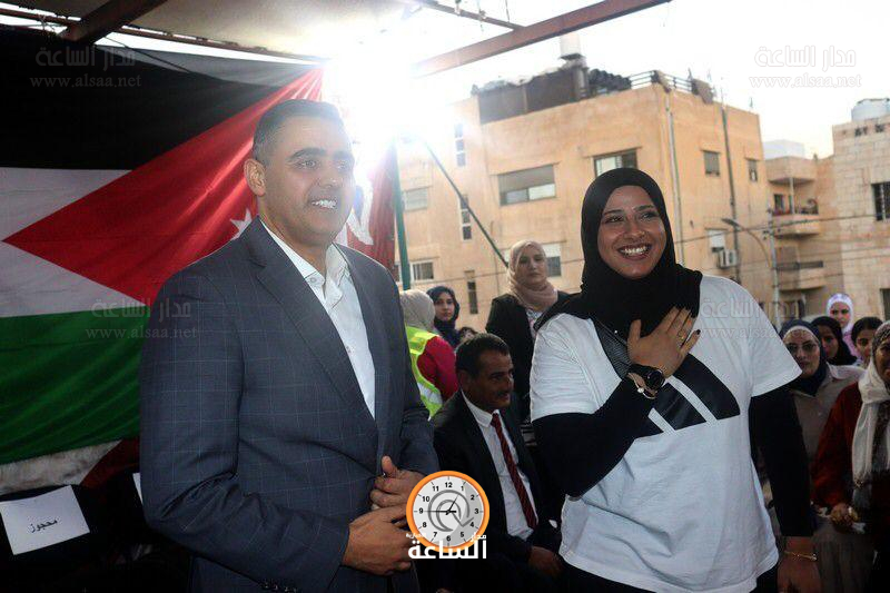 Madar Al-Saa Images 0.3731155593613582