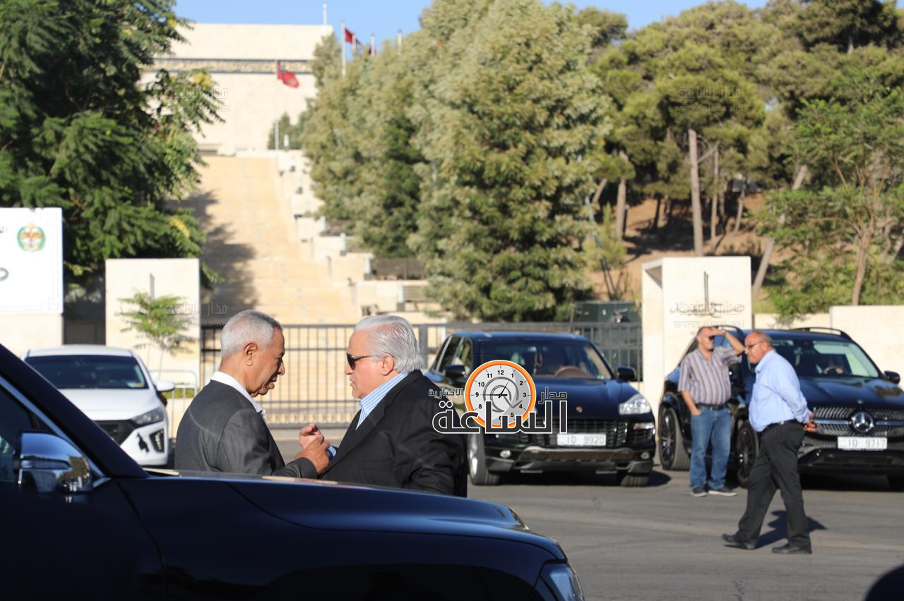 Madar Al-Saa Images 0.7447306386587176