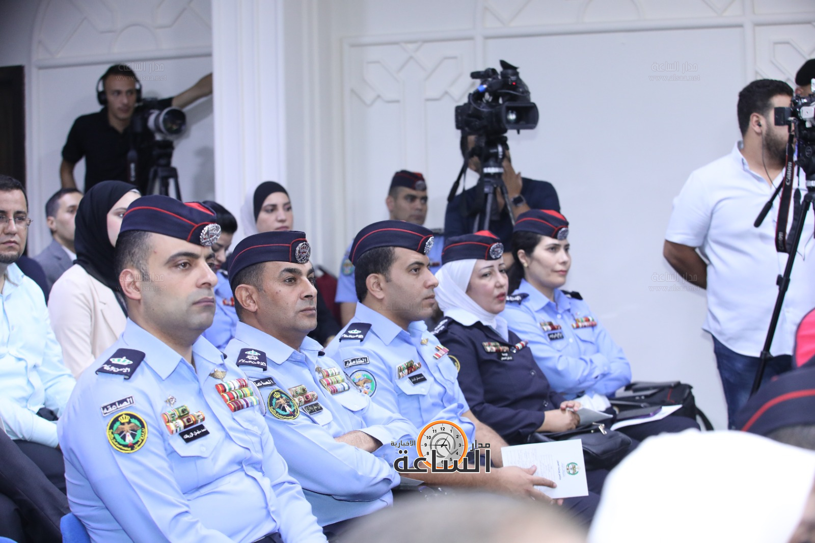 Madar Al-Saa Images 0.19641100361516917