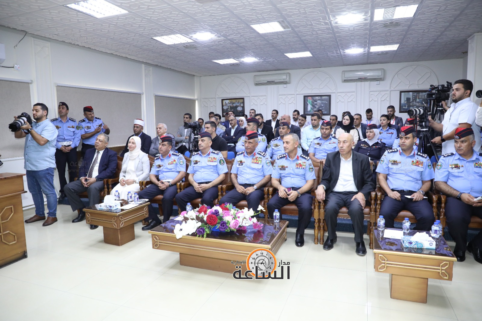 Madar Al-Saa Images 0.504459516941284