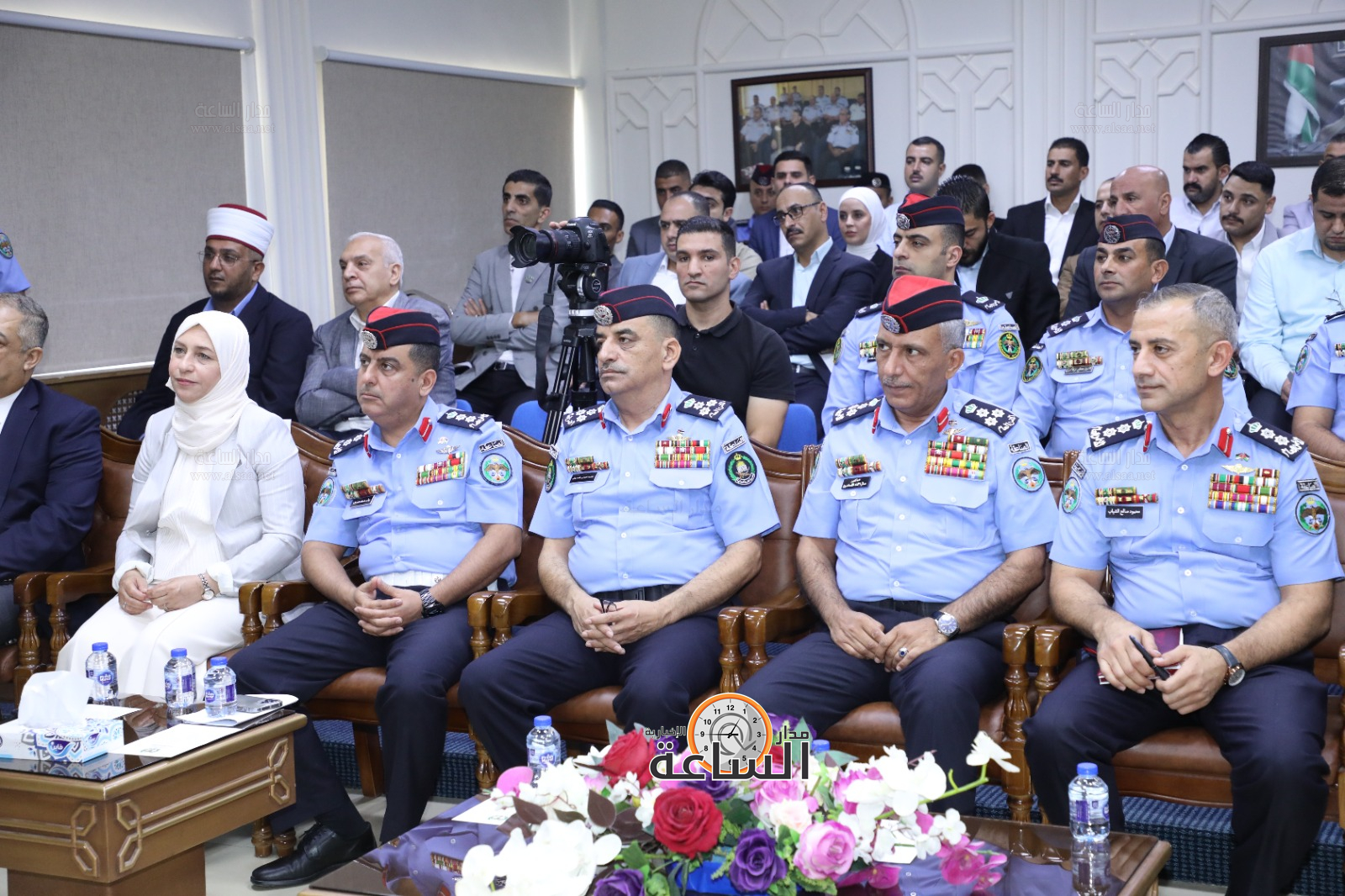 Madar Al-Saa Images 0.9400403646613955