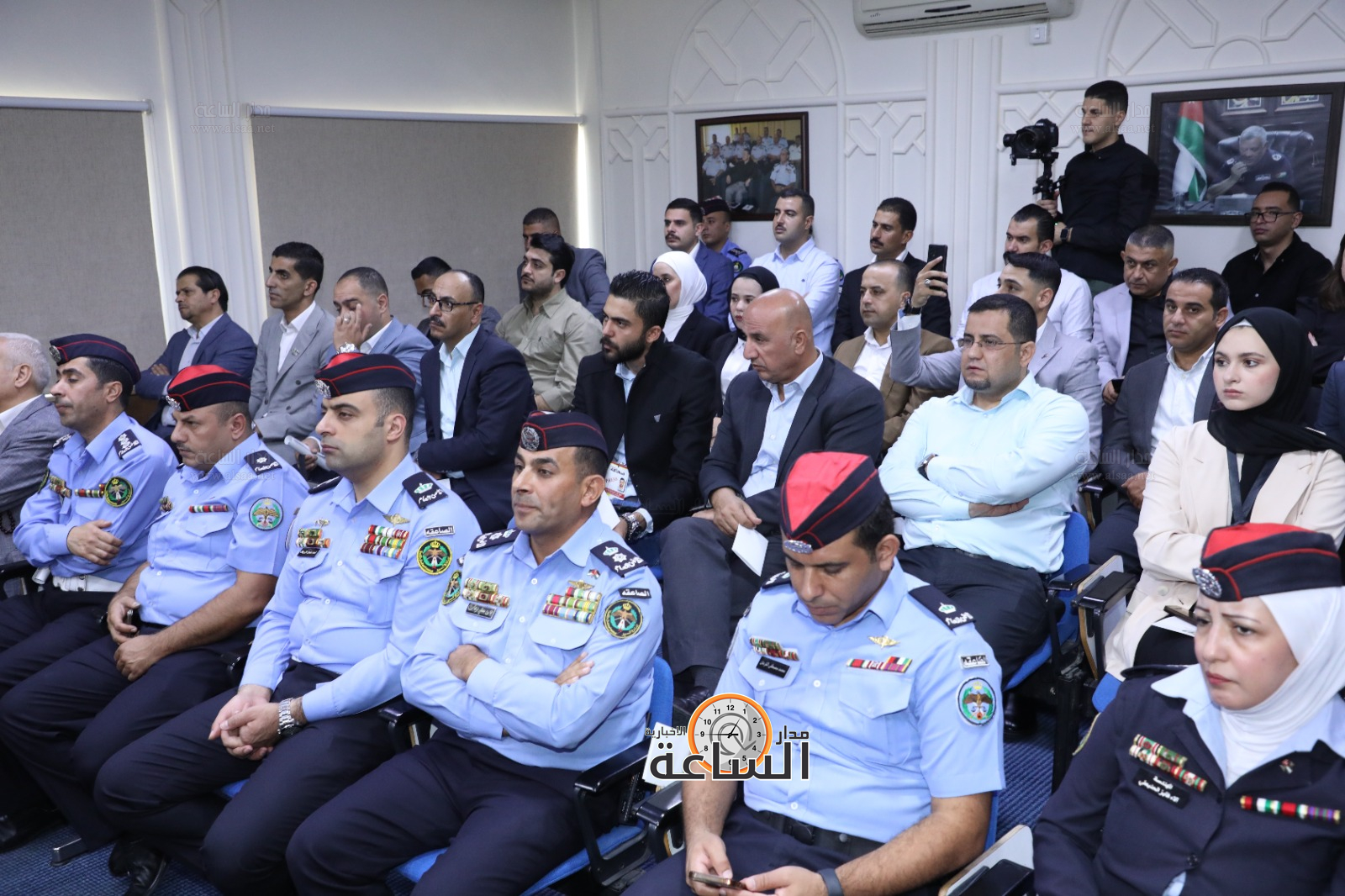 Madar Al-Saa Images 0.8766158857661086