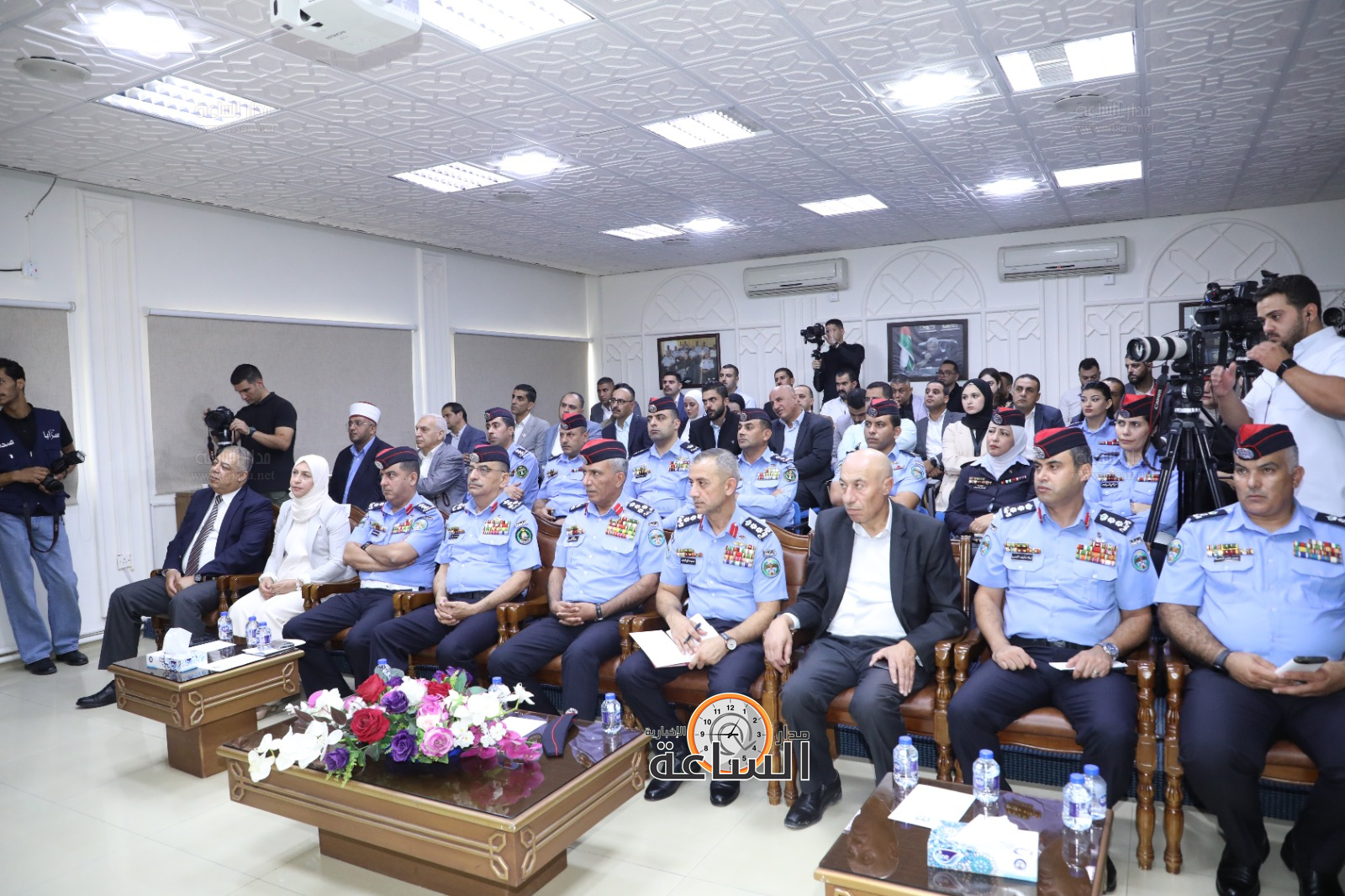 Madar Al-Saa Images 0.36484102786032935