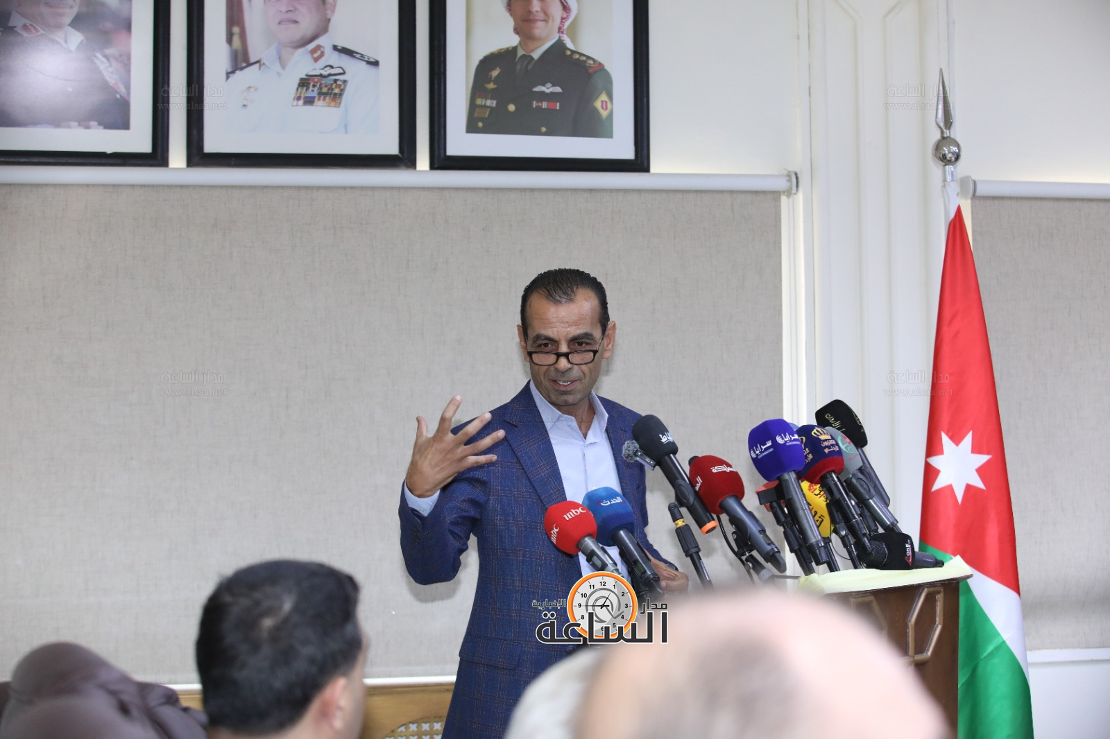 Madar Al-Saa Images 0.03415697987051014