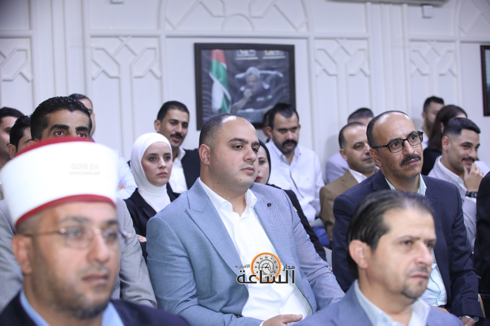 Madar Al-Saa Images 0.7210015285990612