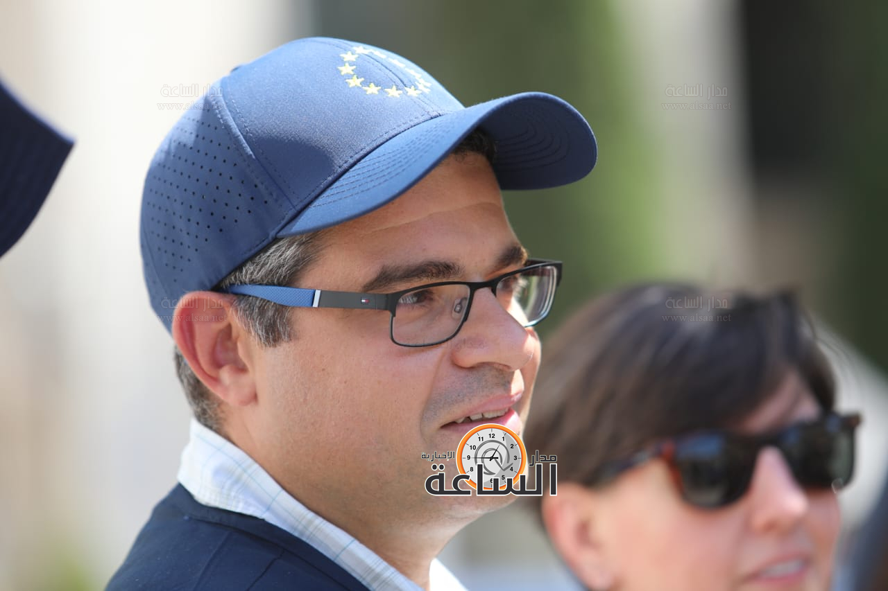 Madar Al-Saa Images 0.7775444182416686