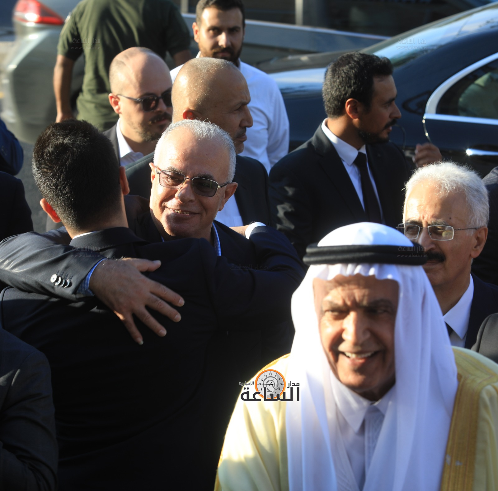 Madar Al-Saa Images 0.20130619300861974