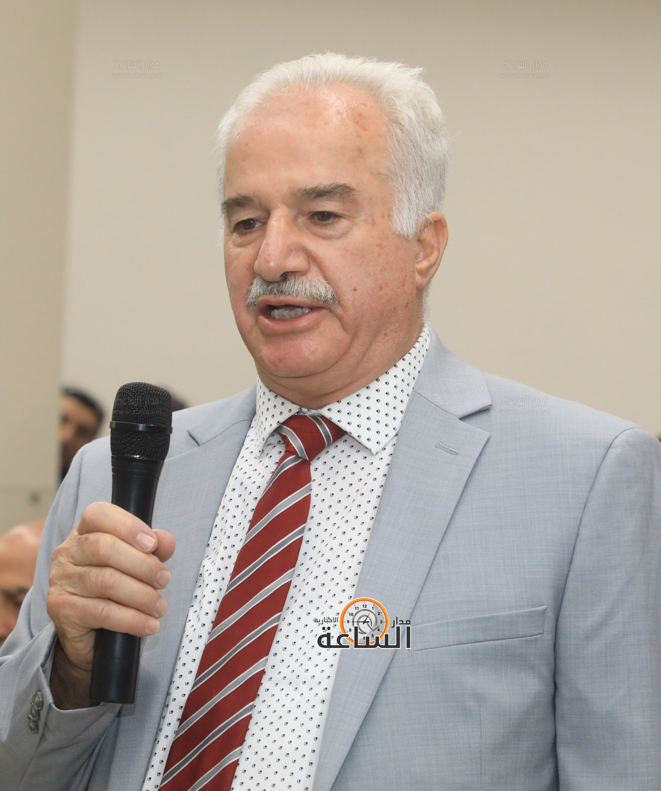 Madar Al-Saa Images 0.7206369350230082