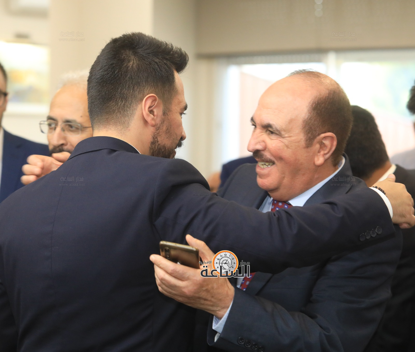 Madar Al-Saa Images 0.5474593132528187