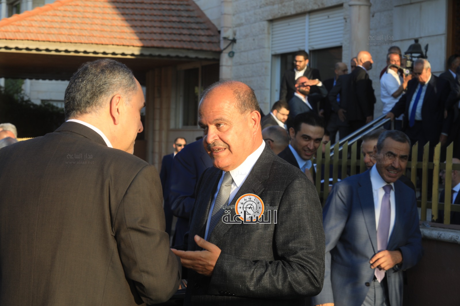 Madar Al-Saa Images 0.2568791401684525