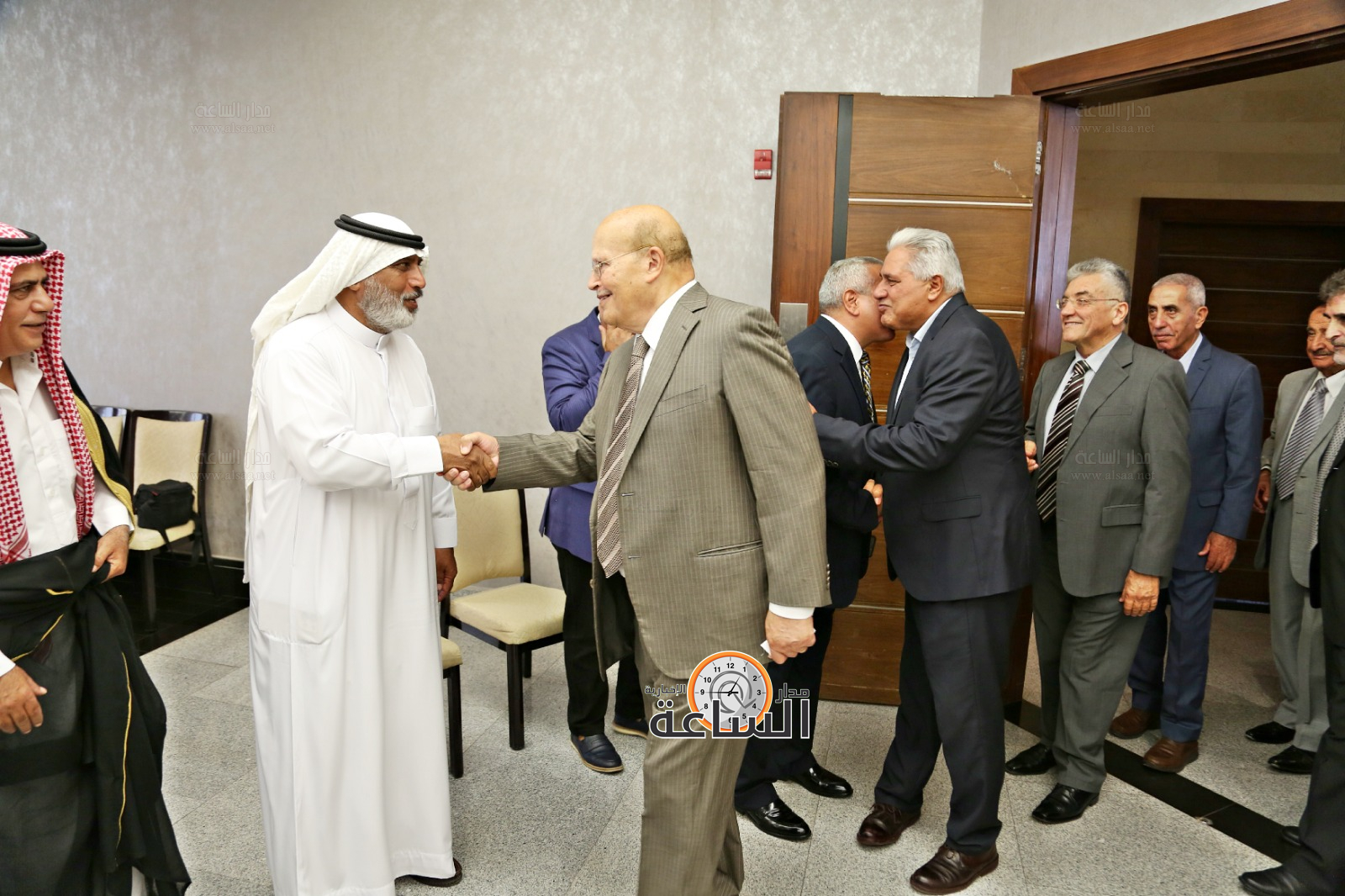 Madar Al-Saa Images 0.0995452860006083