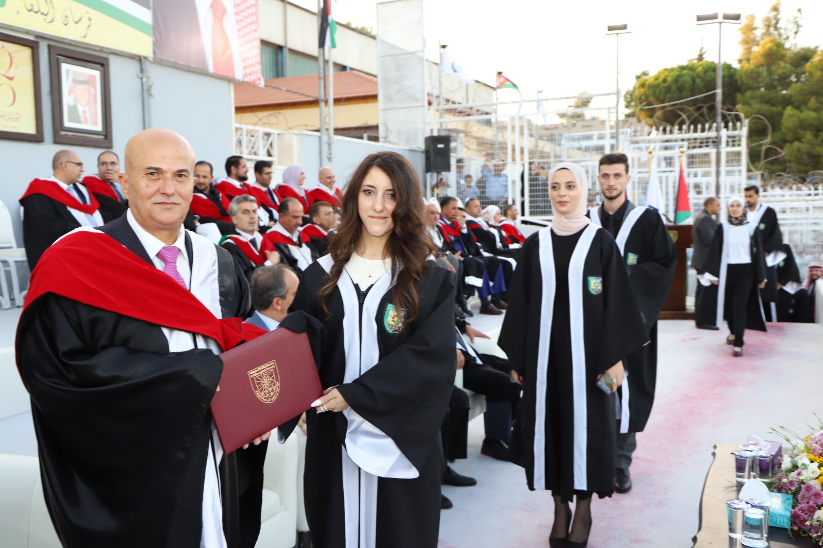 Madar Al-Saa Images 0.558853845765656