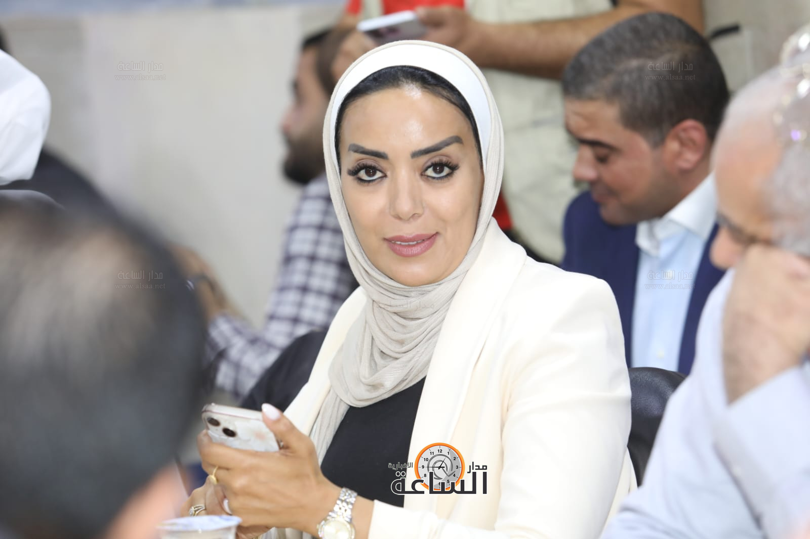 Madar Al-Saa Images 0.10715250766059214