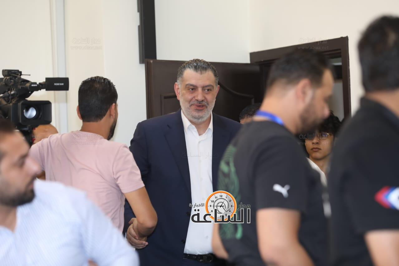 Madar Al-Saa Images 0.49966081082970293