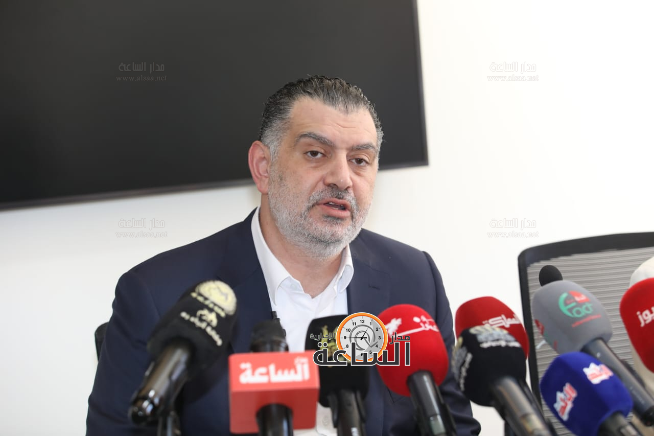 Madar Al-Saa Images 0.5792807832401581