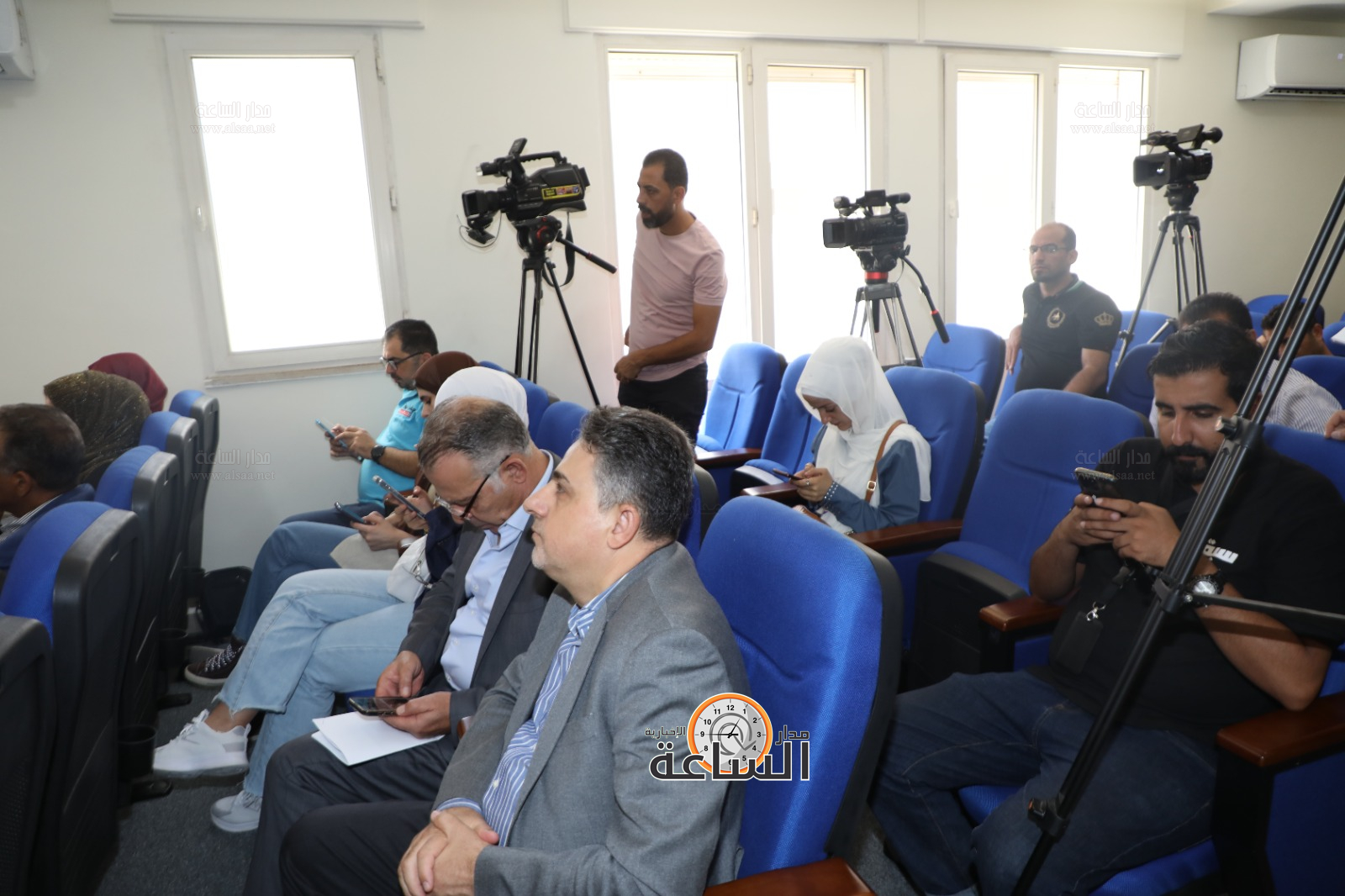 Madar Al-Saa Images 0.32610952696067597