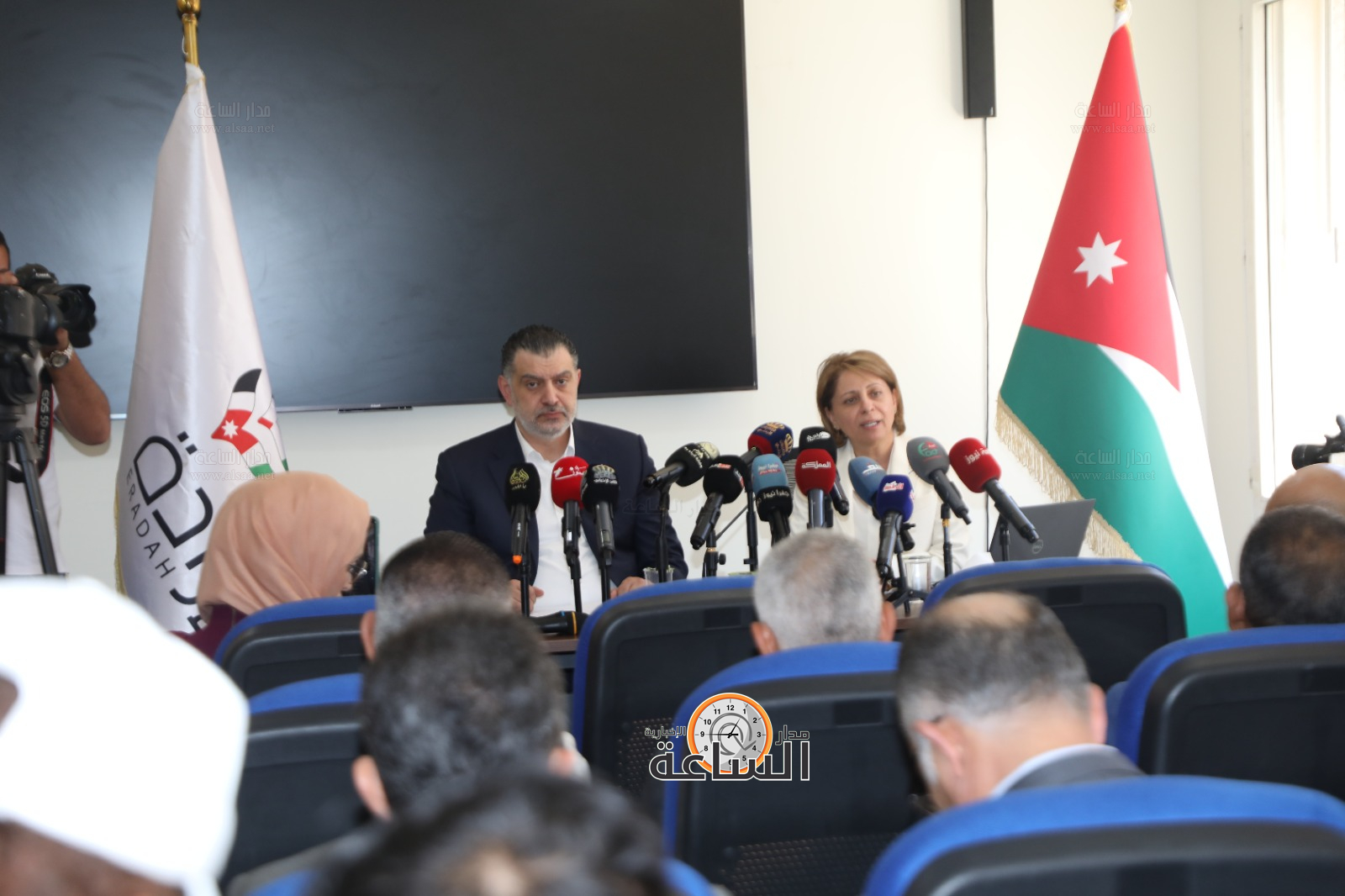 Madar Al-Saa Images 0.397183884942504