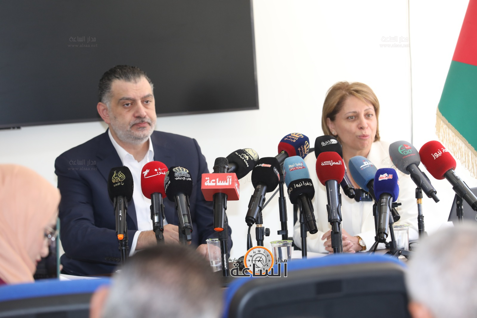 Madar Al-Saa Images 0.6602339904600474