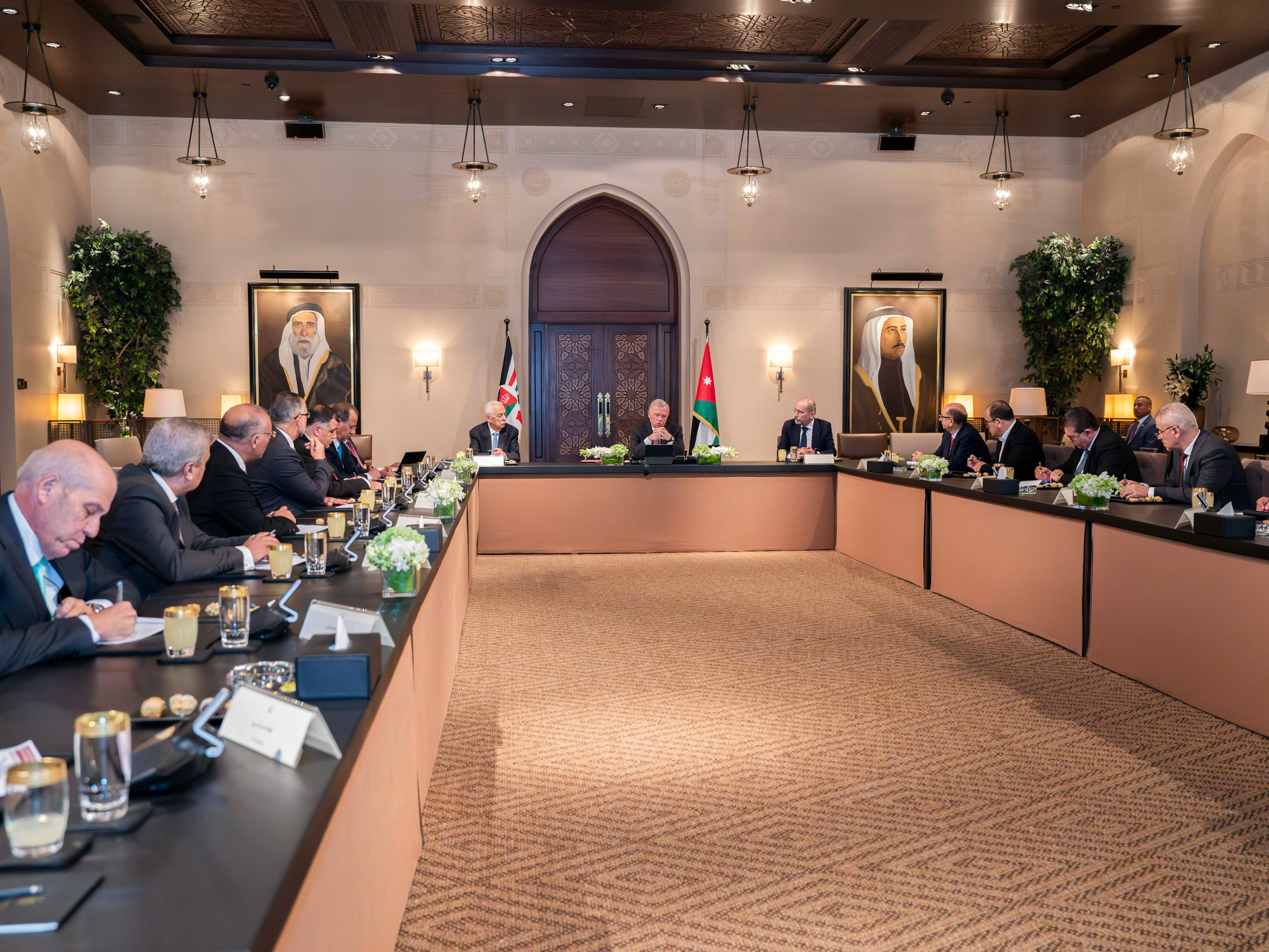 Madar Al-Saa Images 0.1679630460281405