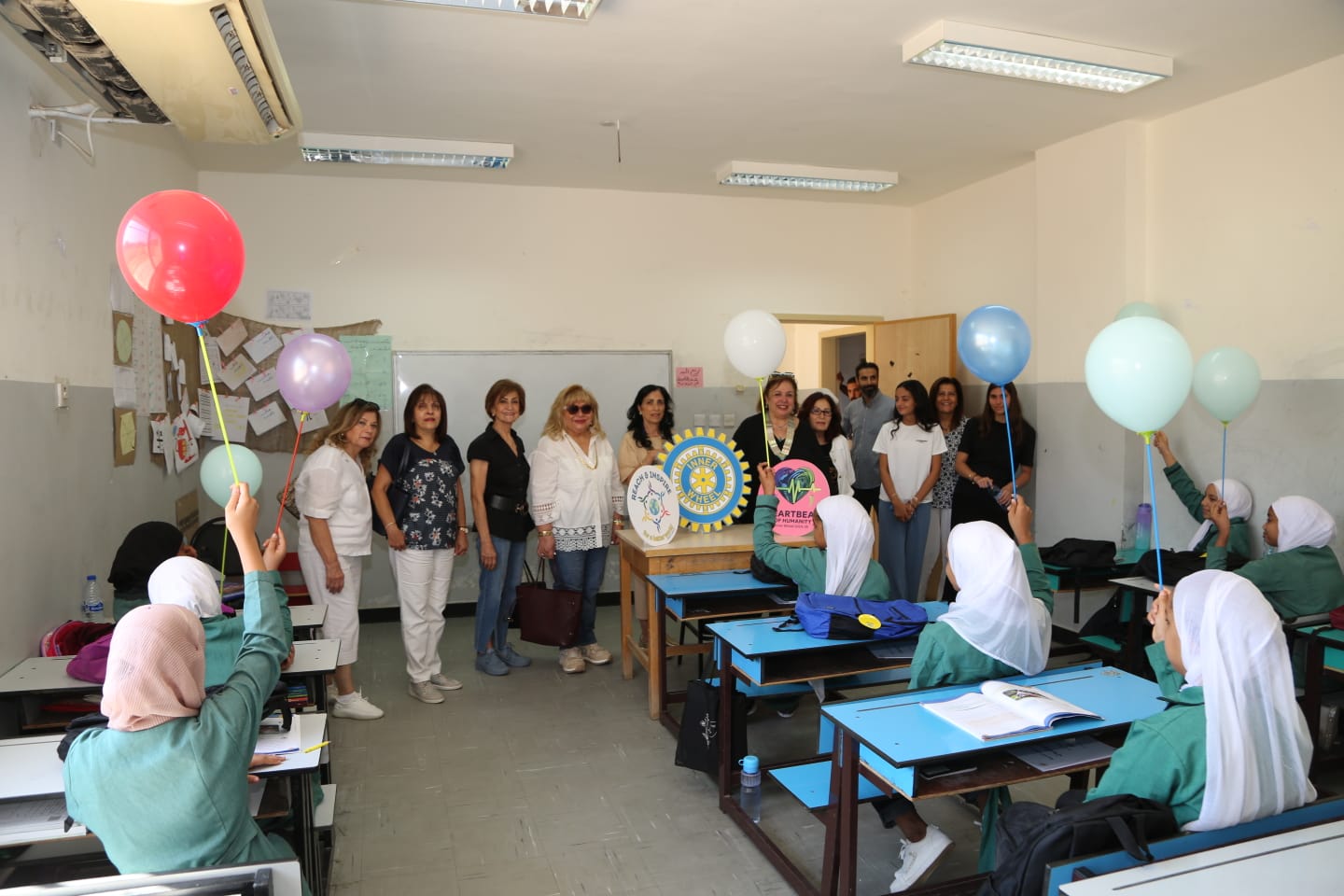 Madar Al-Saa Images 0.2709615406914523