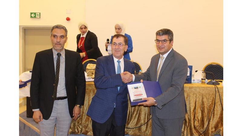 Madar Al-Saa Images 0.8335818375420234