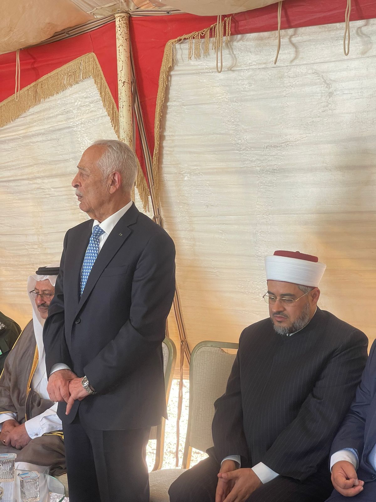 Madar Al-Saa Images 0.20773000042899903