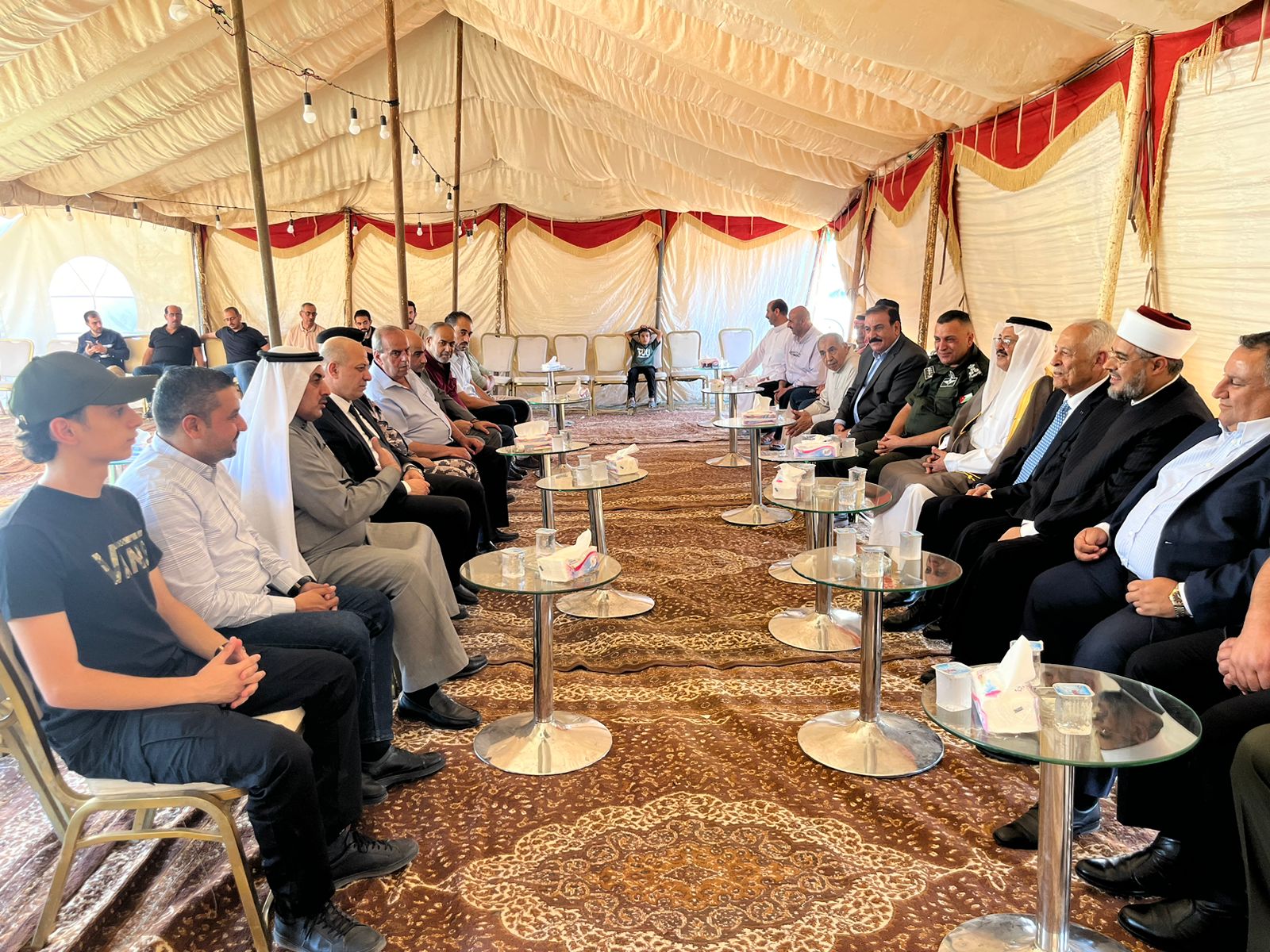 Madar Al-Saa Images 0.009310713231762024