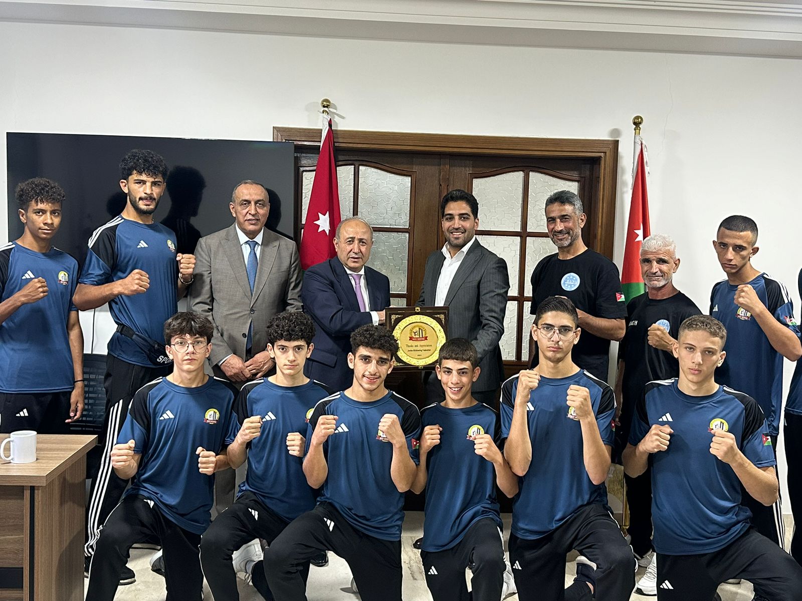 Madar Al-Saa Images 0.8143001352795005