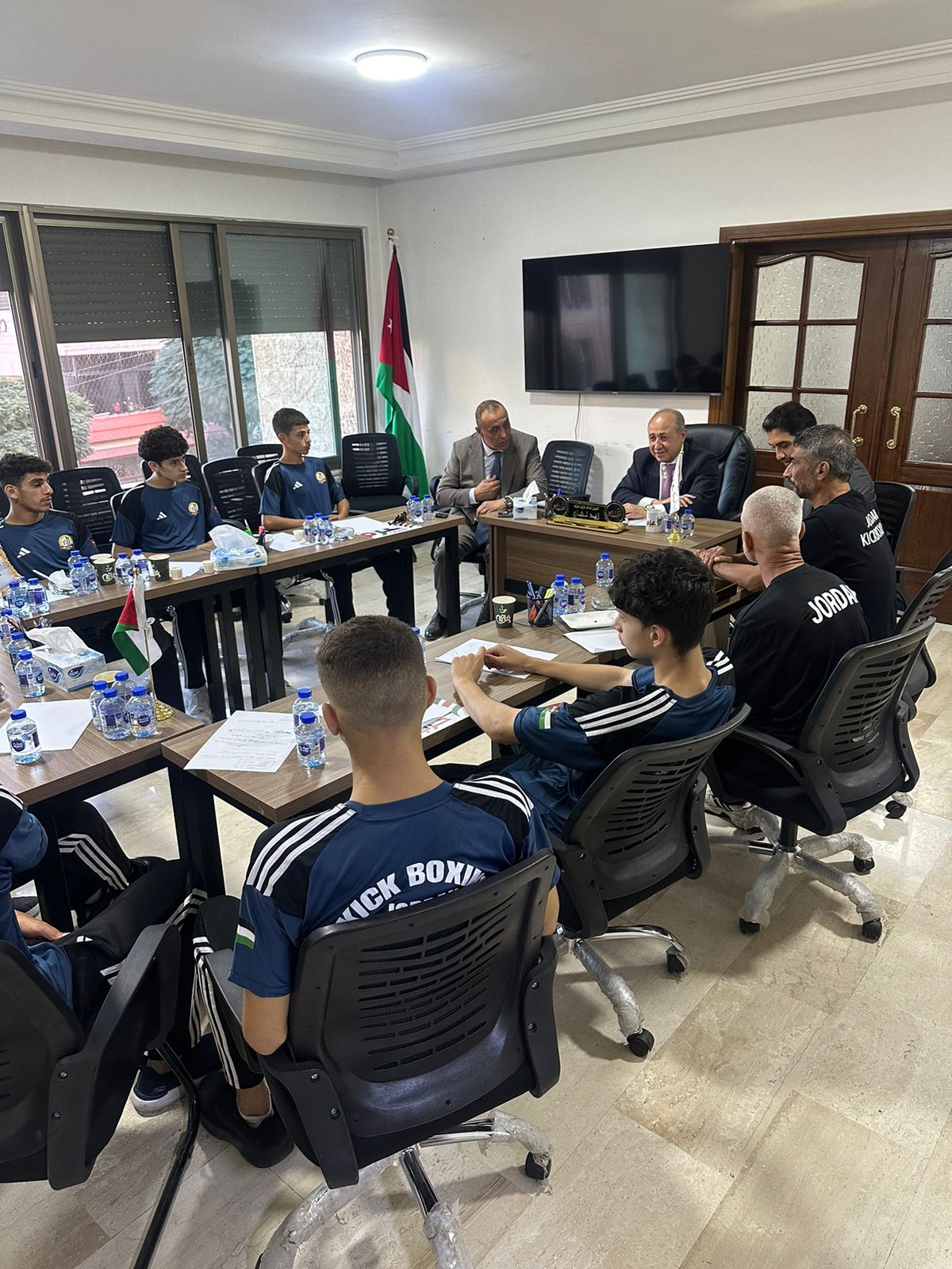 Madar Al-Saa Images 0.433913387619965