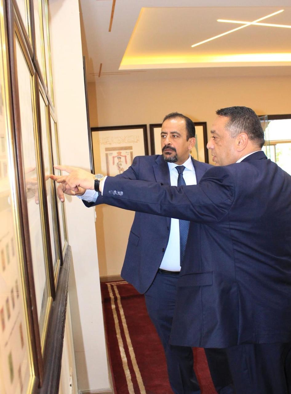 Madar Al-Saa Images 0.018817562642907237