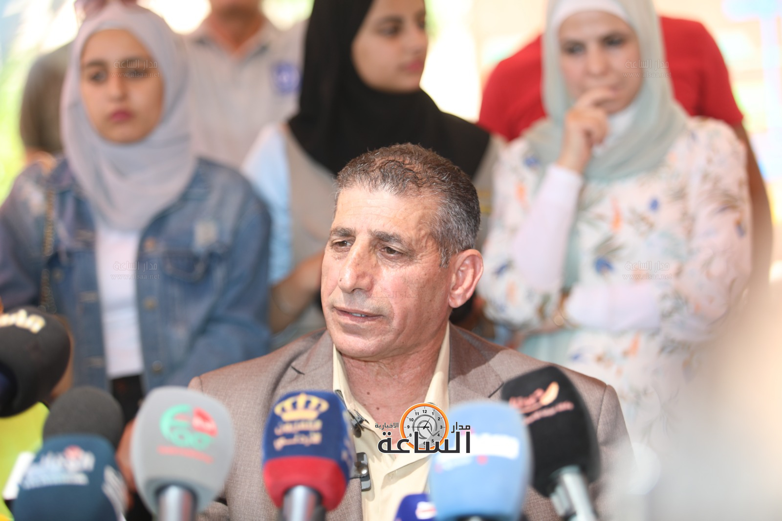 Madar Al-Saa Images 0.1798752737815057