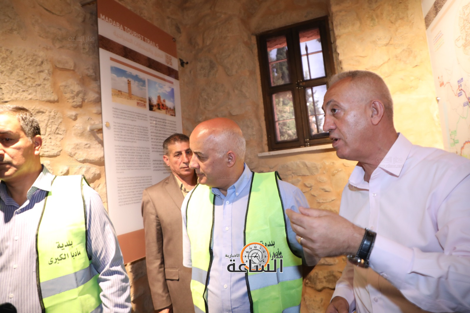 Madar Al-Saa Images 0.14023960108693778