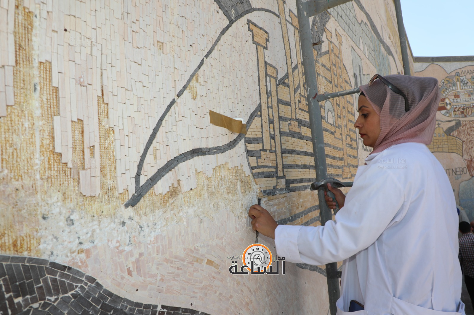 Madar Al-Saa Images 0.12486990370056739