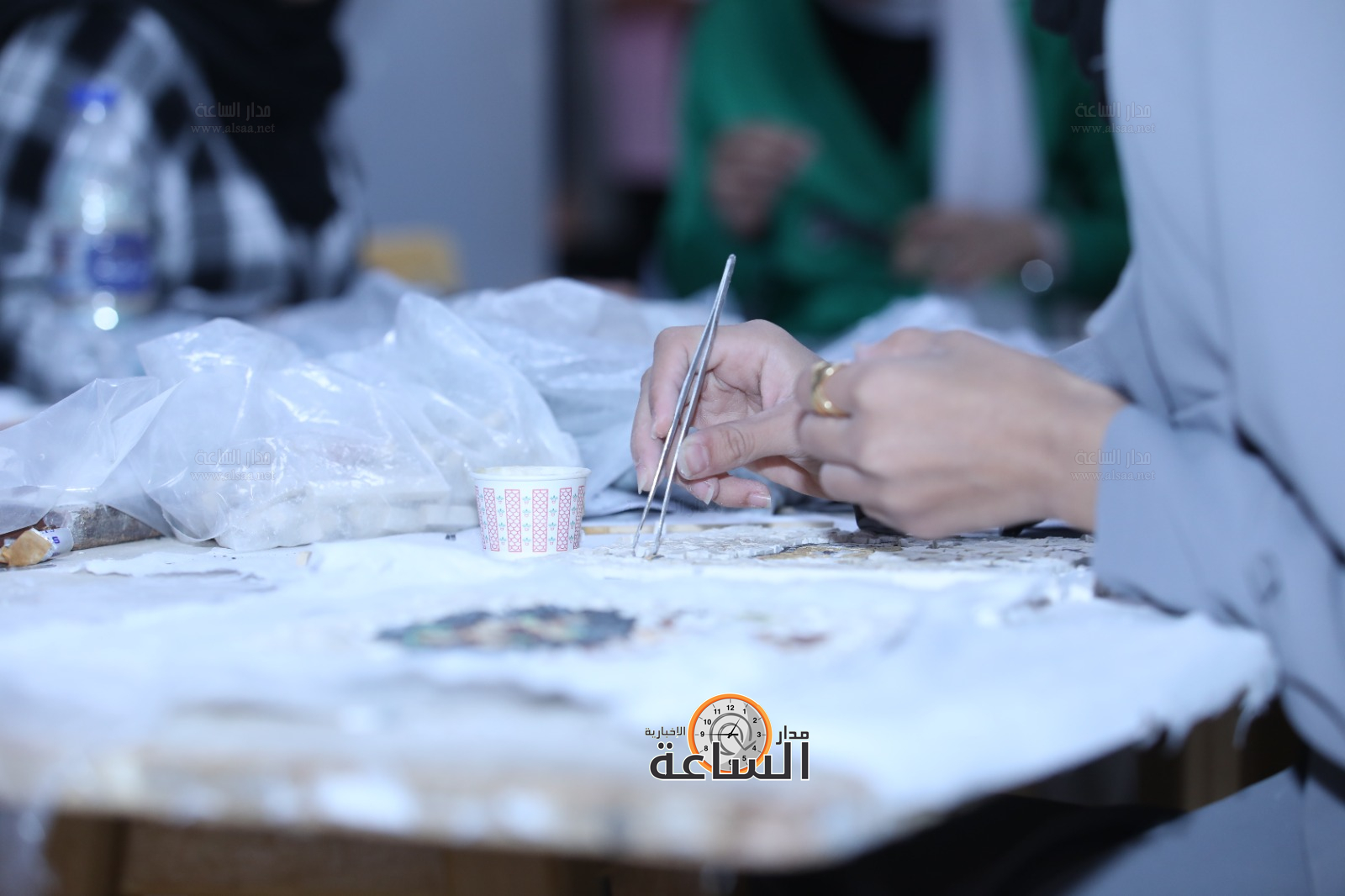 Madar Al-Saa Images 0.73990215689849