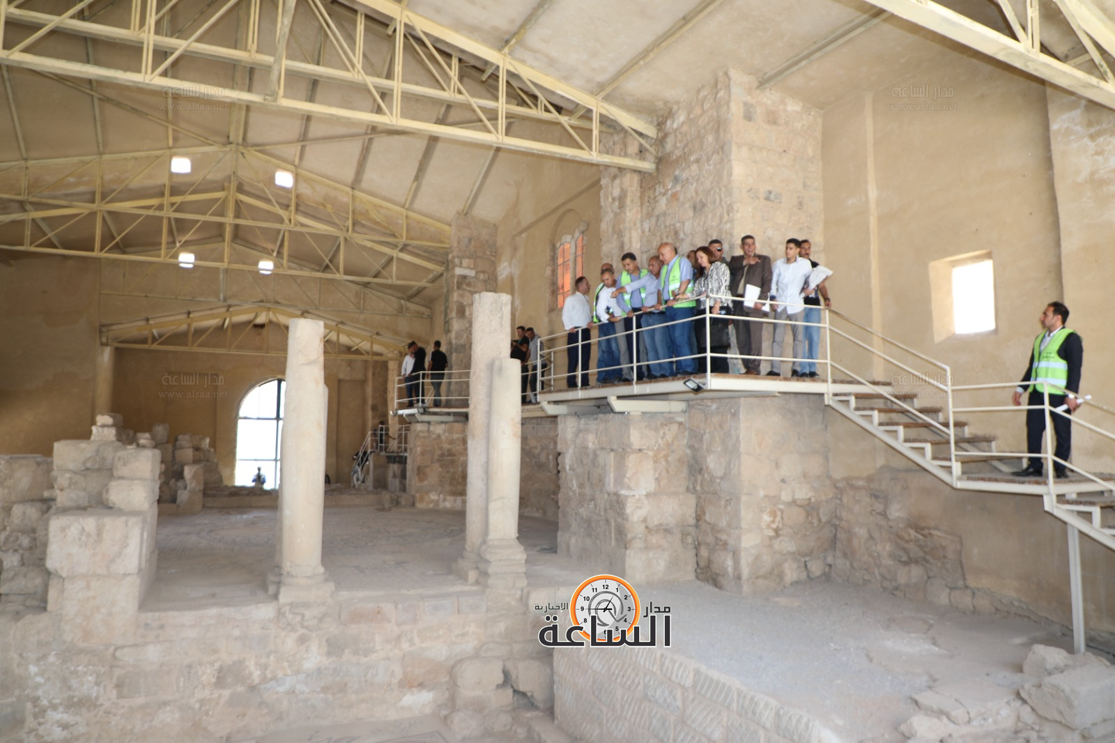 Madar Al-Saa Images 0.3717624591156281