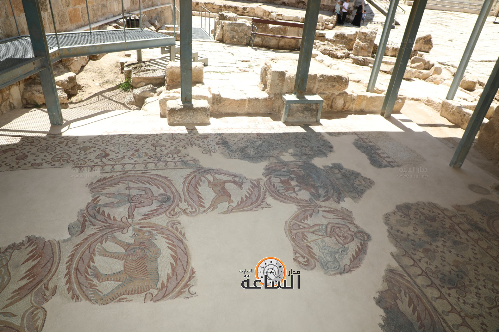 Madar Al-Saa Images 0.23631133389878145