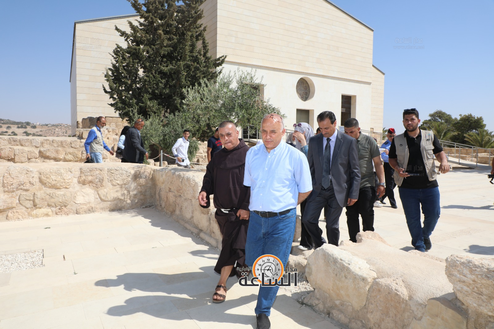 Madar Al-Saa Images 0.5070872096272814